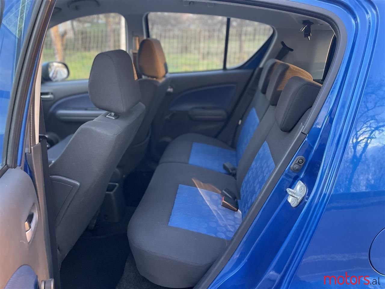 2010' Suzuki Splash photo #5