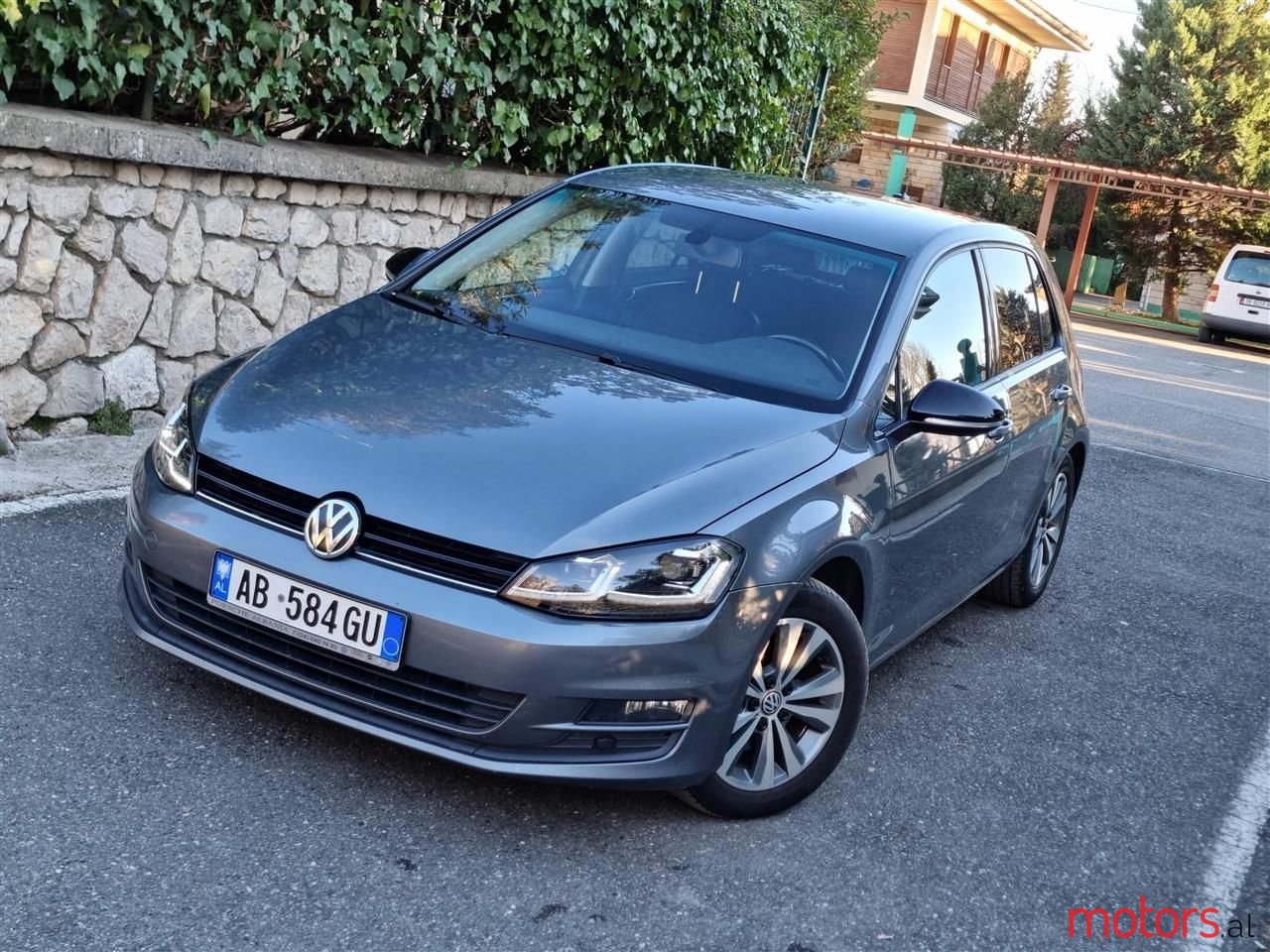 2015' Volkswagen Golf photo #1