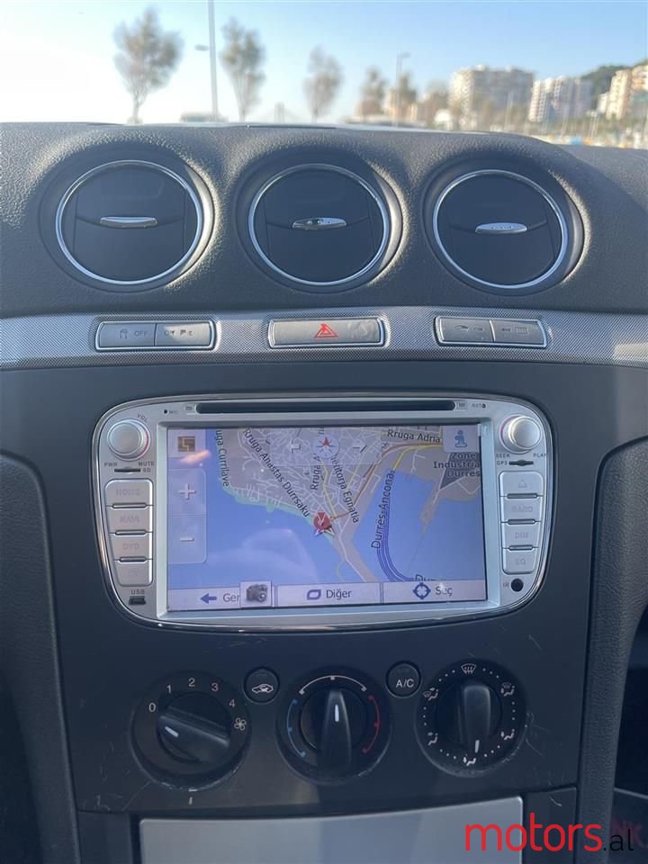 2008' Ford S-Max photo #3