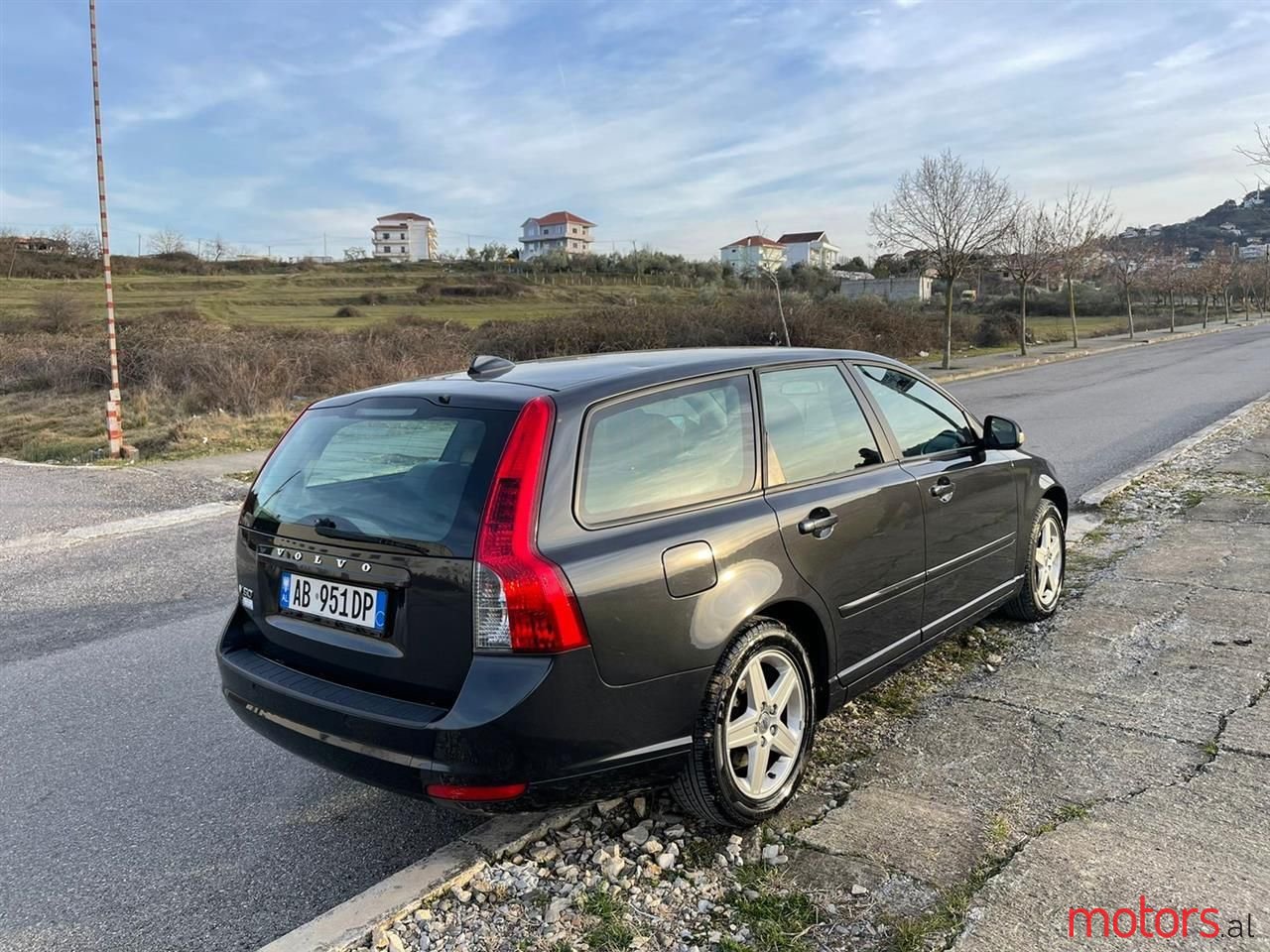 2009' Volvo V50 photo #1