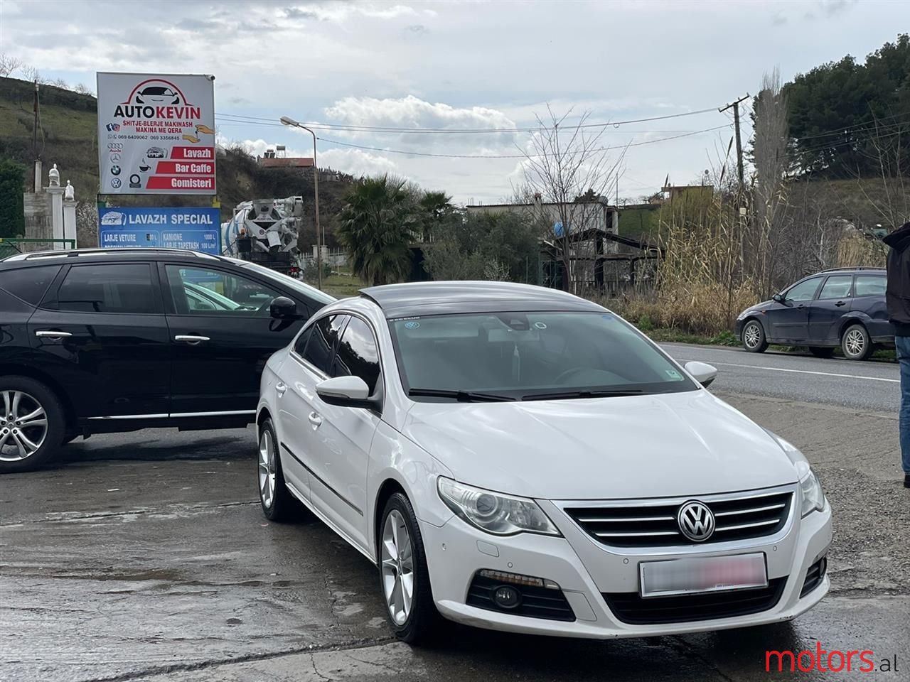 2011' Volkswagen photo #2