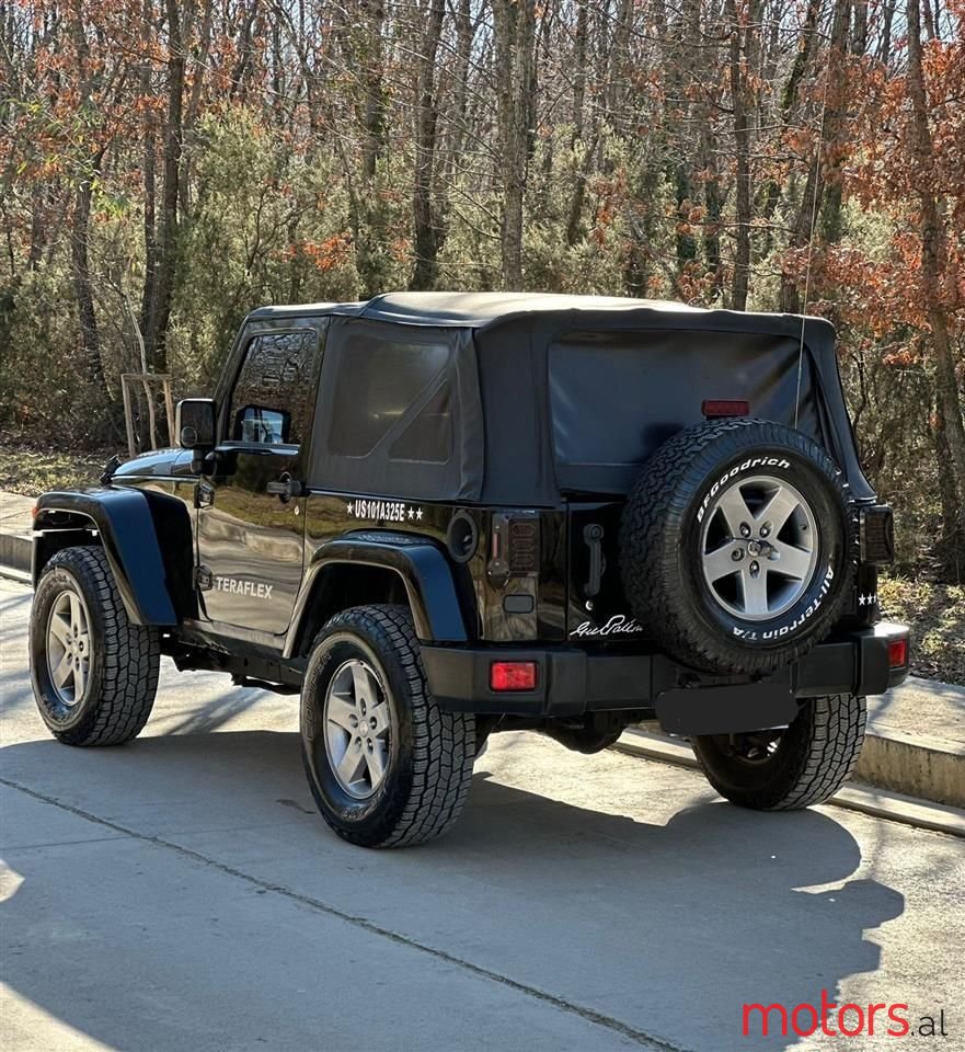 2010' Jeep Wrangler photo #2