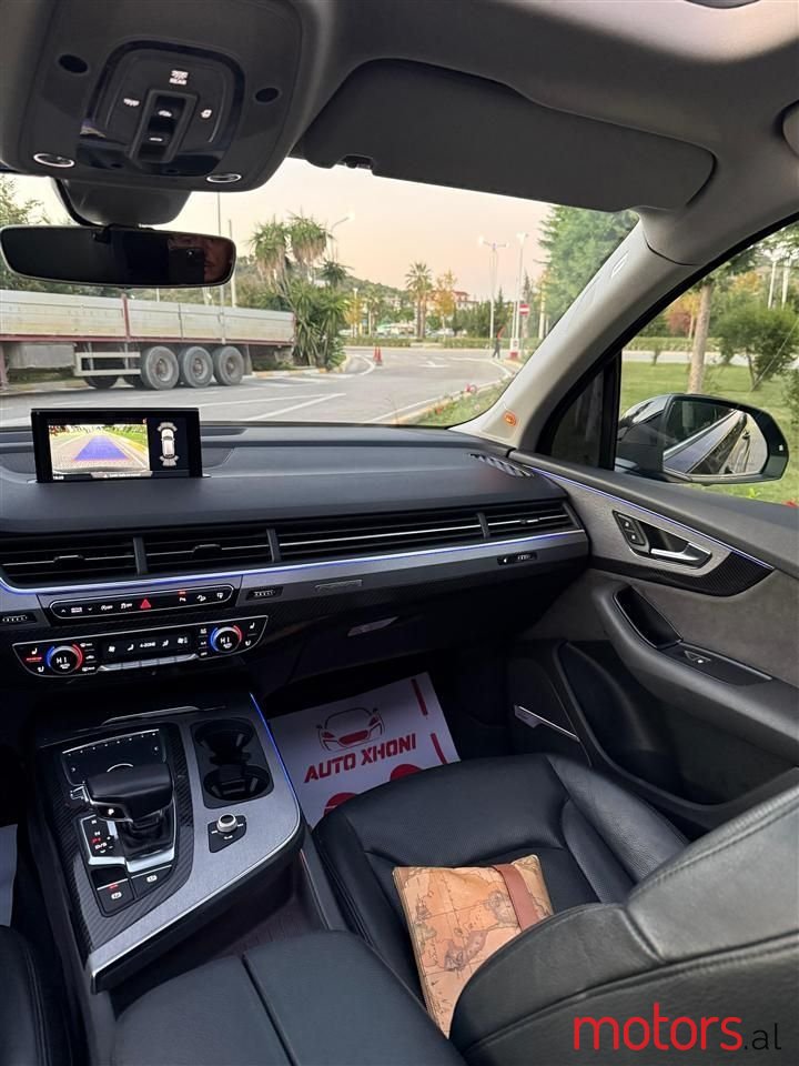 2017' Audi Q7 photo #3