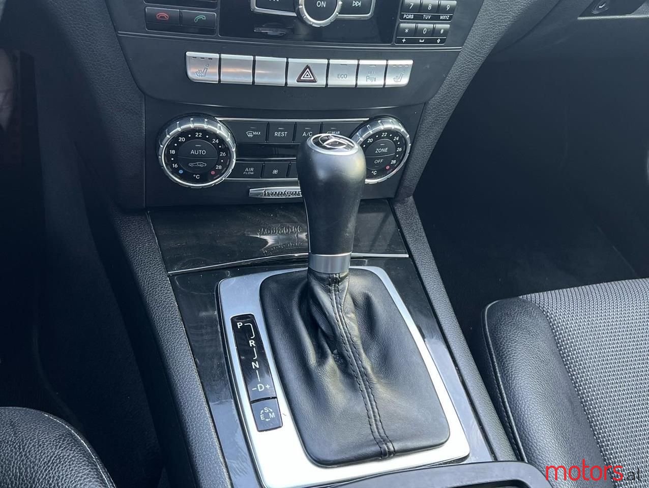 2012' Mercedes-Benz C 200 photo #3