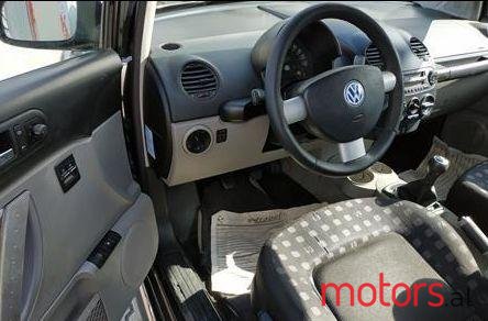 2003' Volkswagen Beetle photo #2