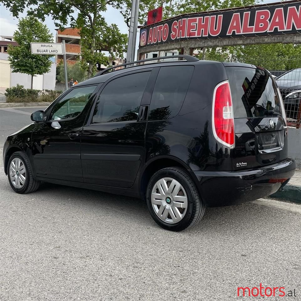 2007' Skoda Roomster photo #3