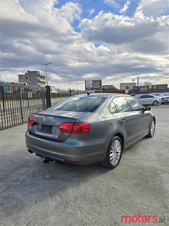 2013' Volkswagen Jetta photo #6