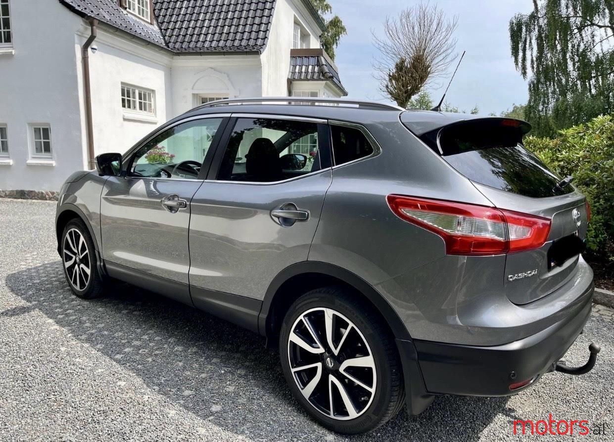 2014' Nissan Qashqai photo #2