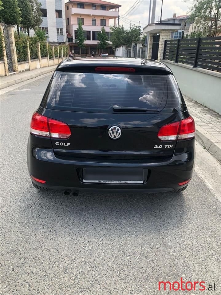 2010' Volkswagen Golf photo #2