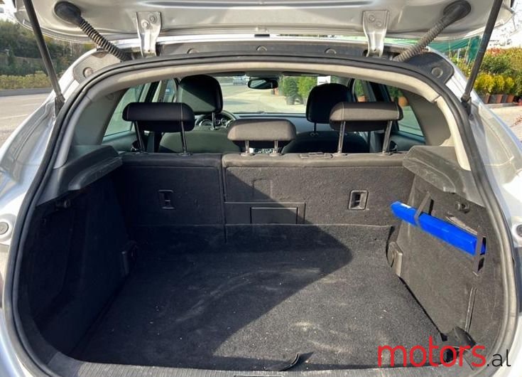 2012' Opel Astra photo #4