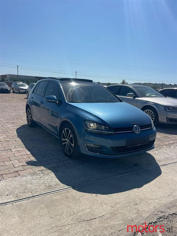 2014' Volkswagen Golf photo #6