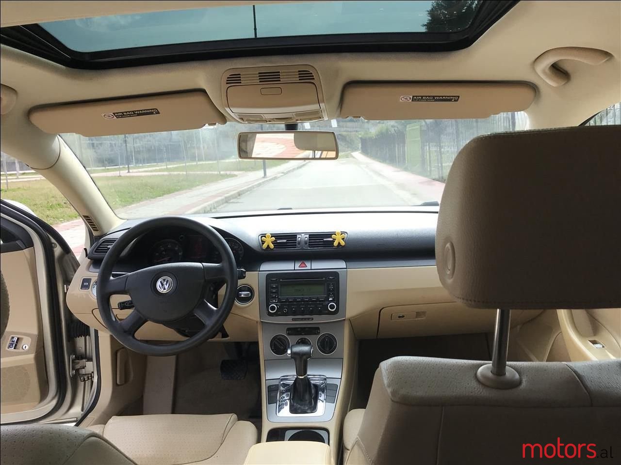 2006' Volkswagen Passat photo #5