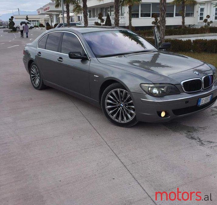 2007' BMW 730 photo #1
