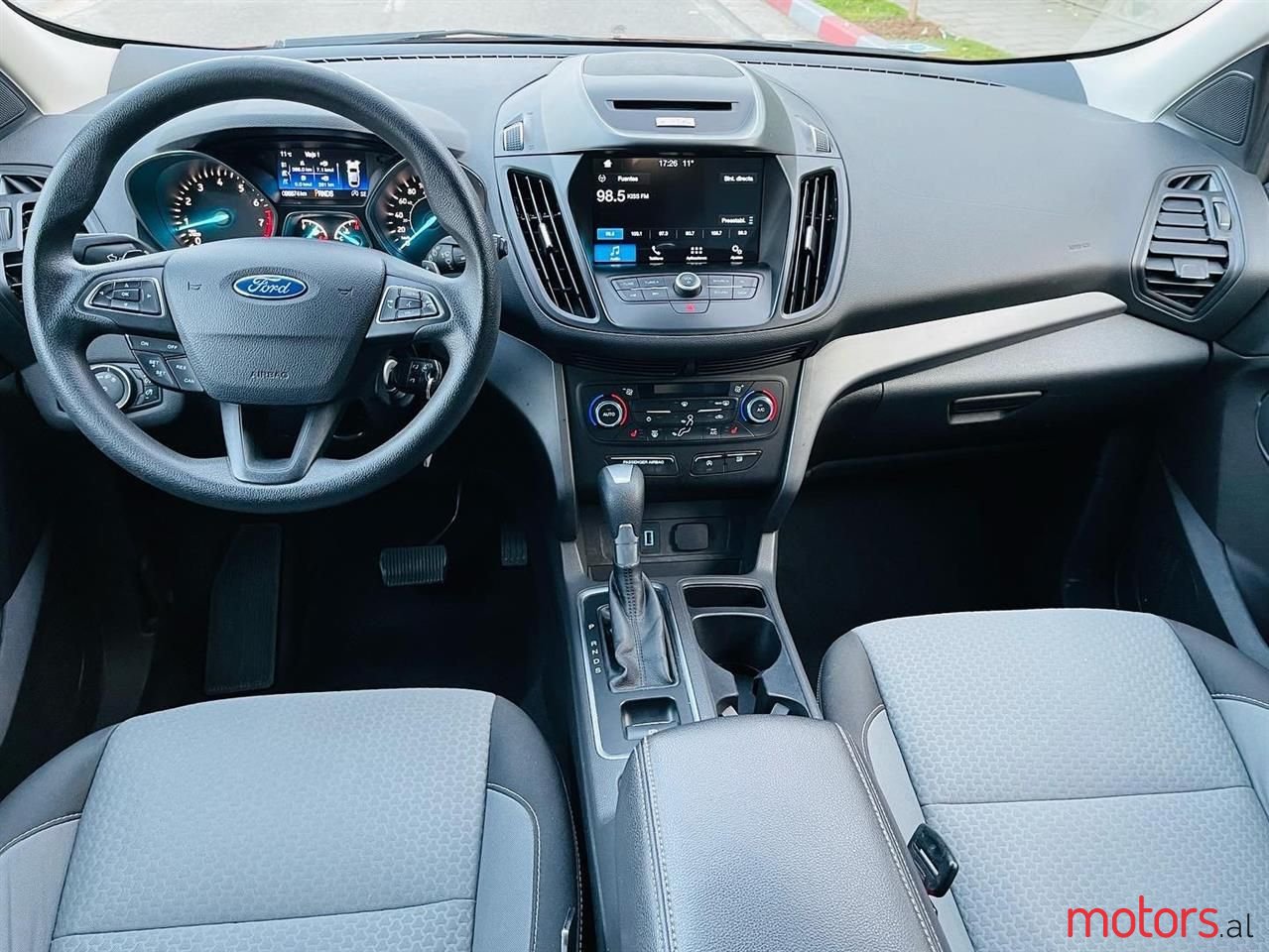 2017' Ford Kuga photo #5