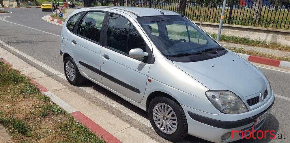 2001' Renault Scenic photo #1