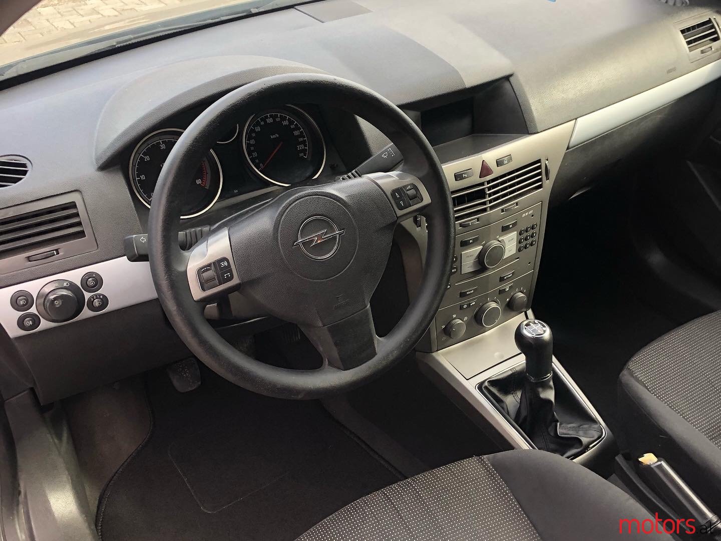 2006' Opel Astra photo #6