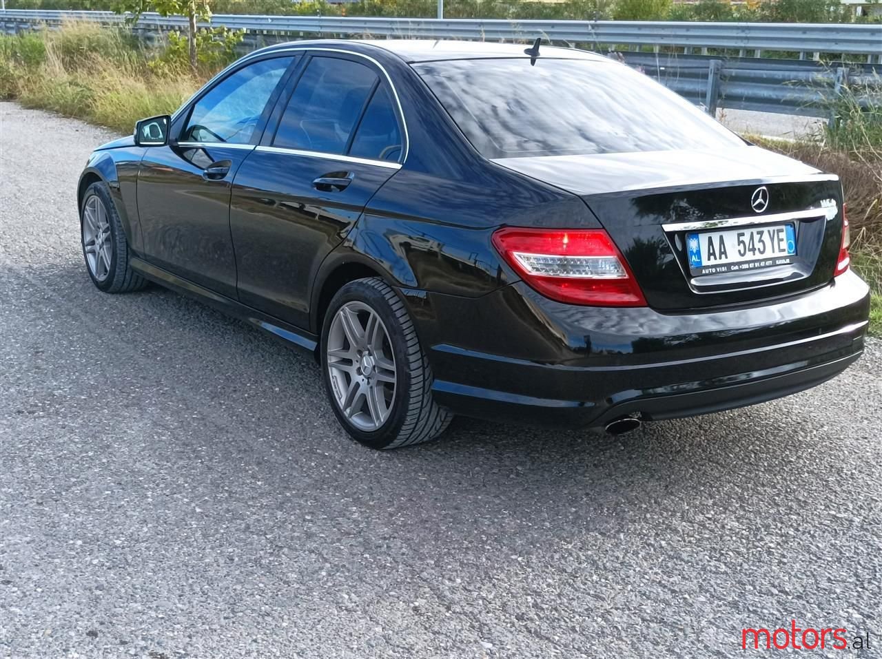 2010' Mercedes-Benz 220 photo #3