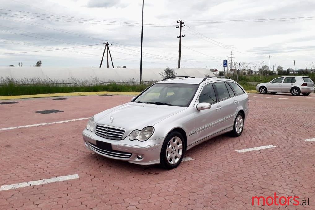2006' Mercedes-Benz C 220 photo #1
