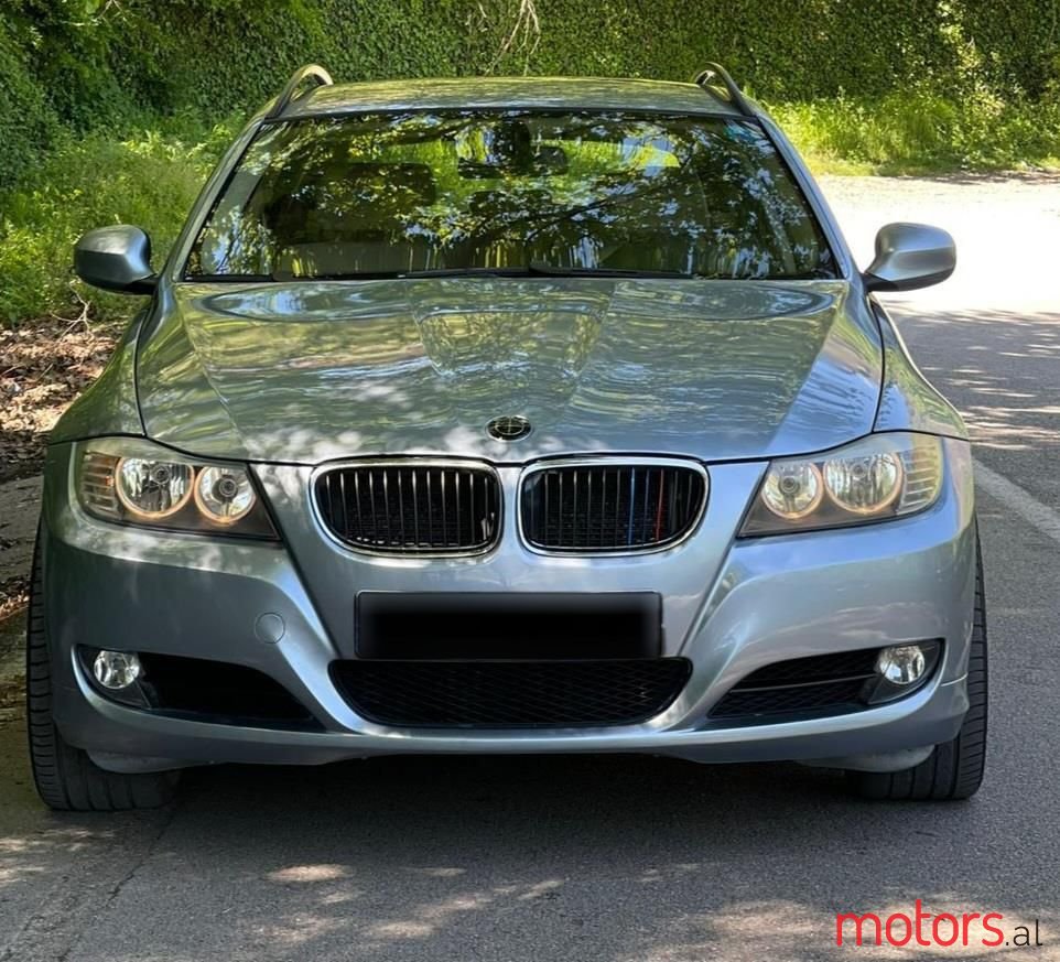 2009' BMW 318 photo #3