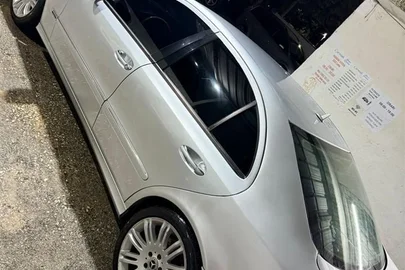 2007' Mercedes-Benz E 320