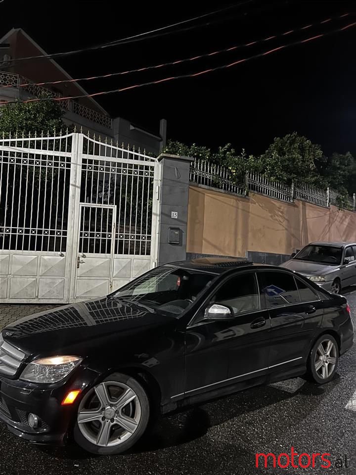 2008' Mercedes-Benz C 300 photo #2