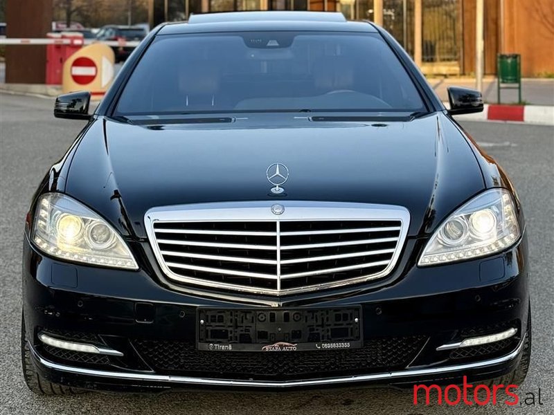 2011' Mercedes-Benz S 350 photo #6