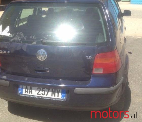 1999' Volkswagen Golf photo #2