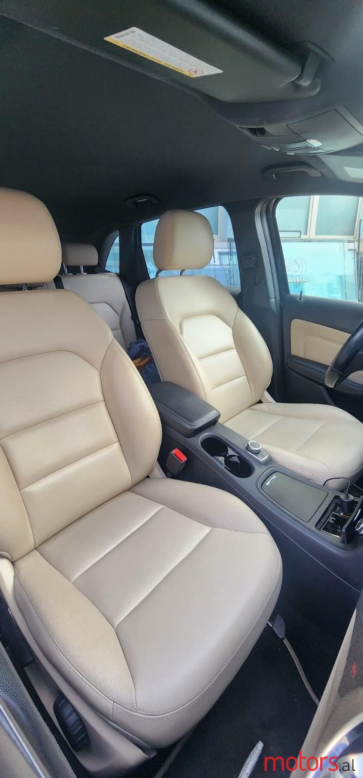 2013' Mercedes-Benz B 250 photo #6