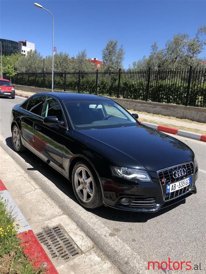 2011' Audi A4 photo #4