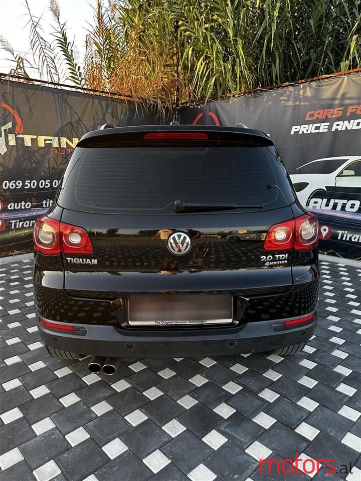 2010' Volkswagen Tiguan photo #4