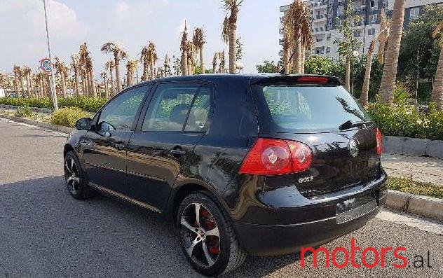 2007' Volkswagen Golf photo #1