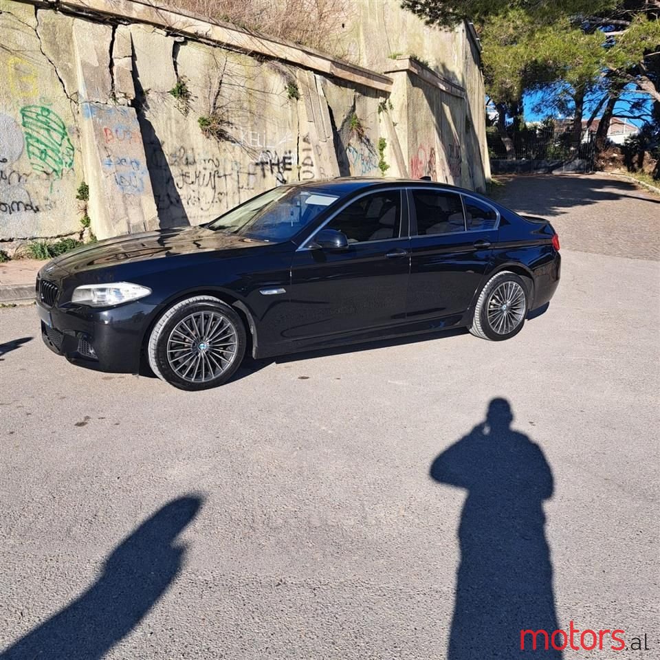 2010' BMW 530 photo #1