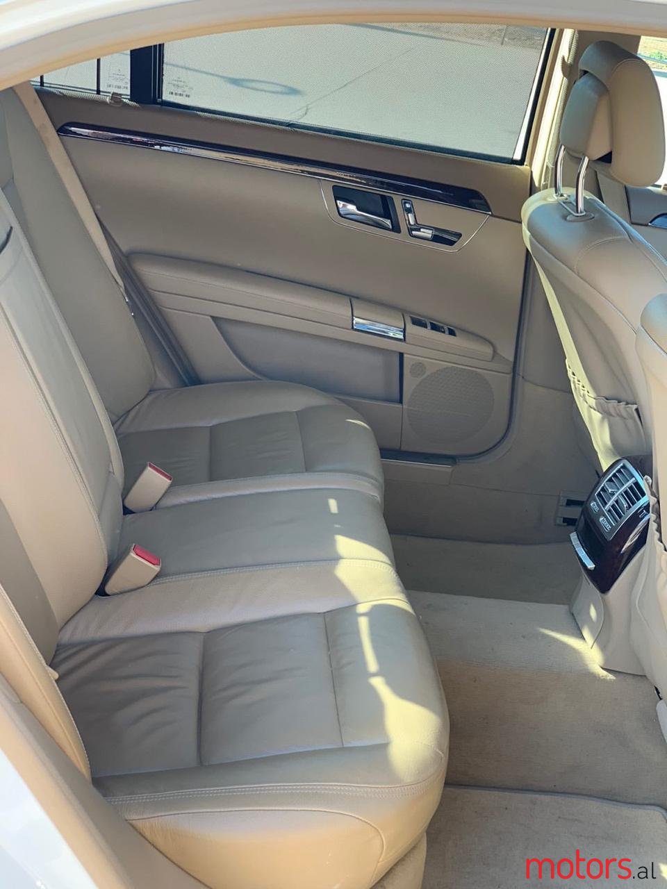 2011' Mercedes-Benz S 350 Longo photo #7