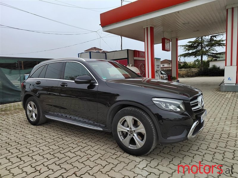 2018' Mercedes-Benz Glc 220 photo #2