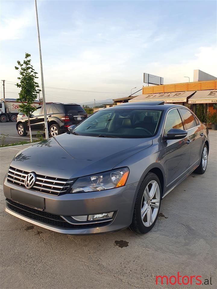 2014' Volkswagen Passat photo #3
