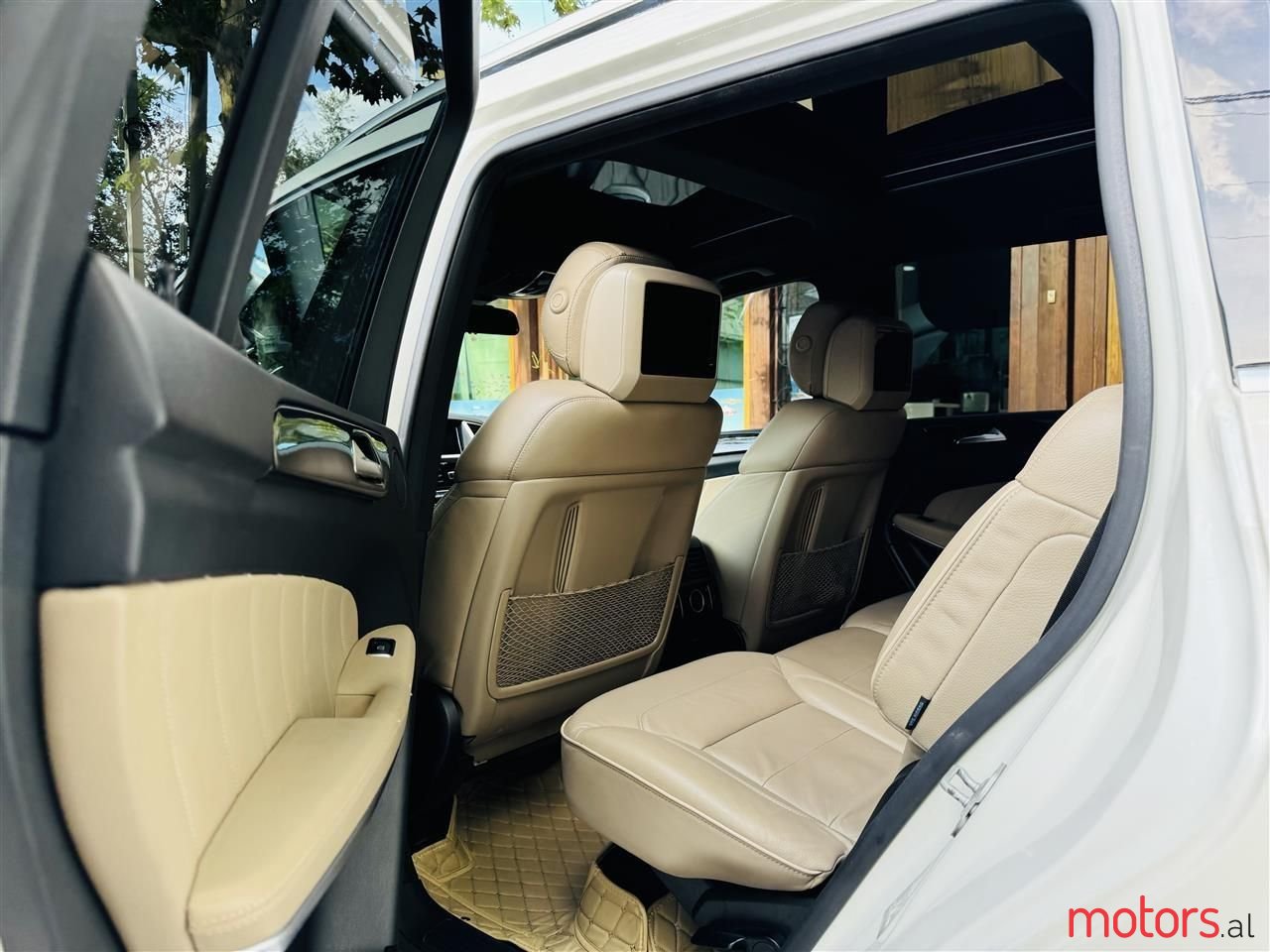 2013' Mercedes-Benz GL 350 photo #6