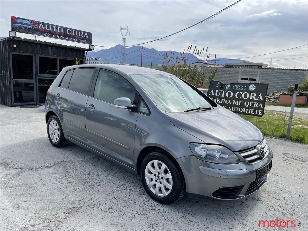 2005' Volkswagen Golf Plus photo #1