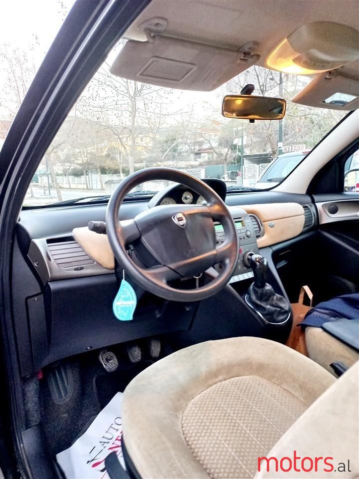 2006' Lancia Ypsilon photo #5