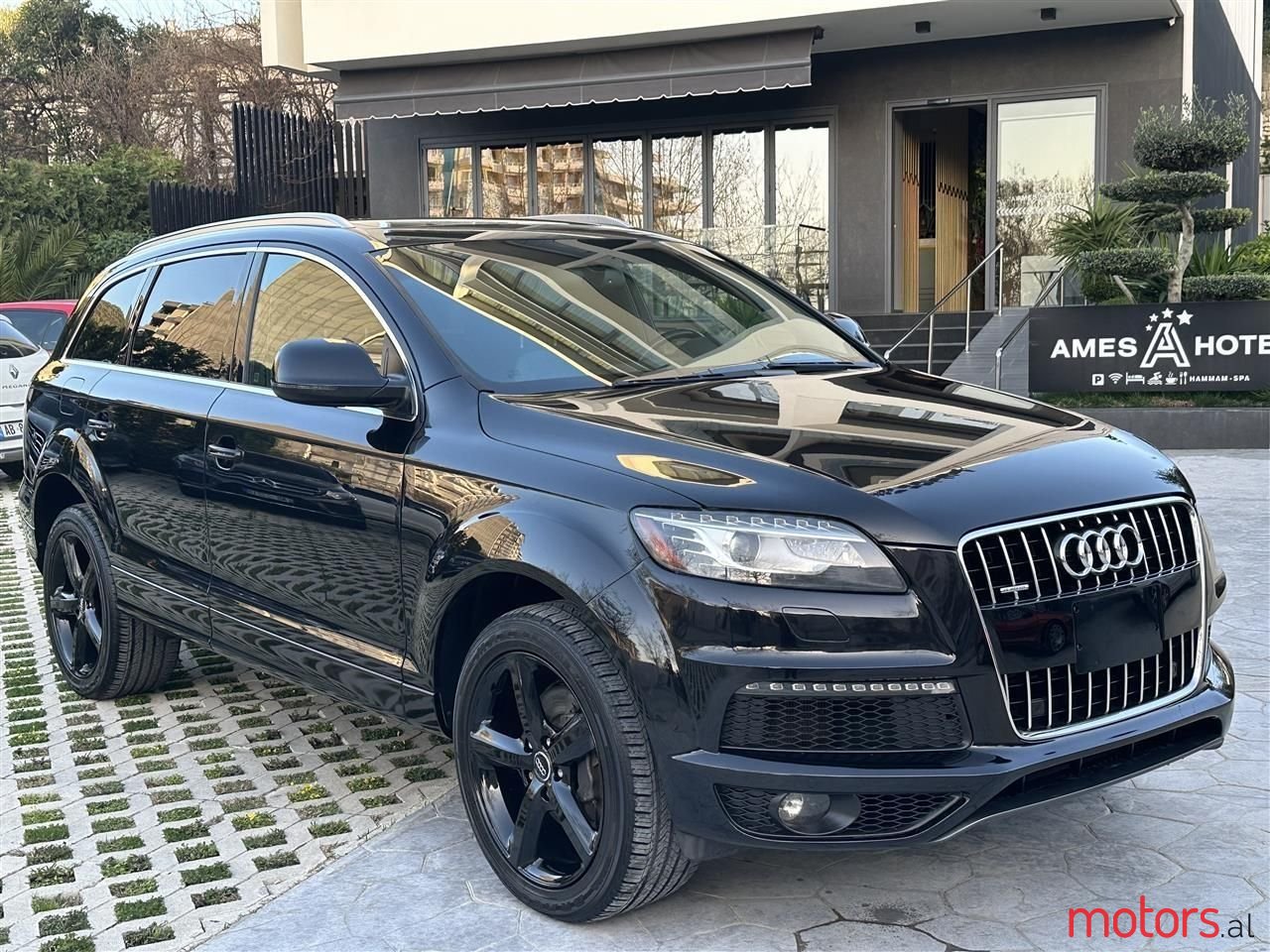 2013' Audi Q7 photo #4