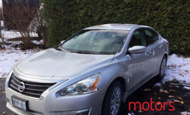 2013' Nissan Altima photo #1