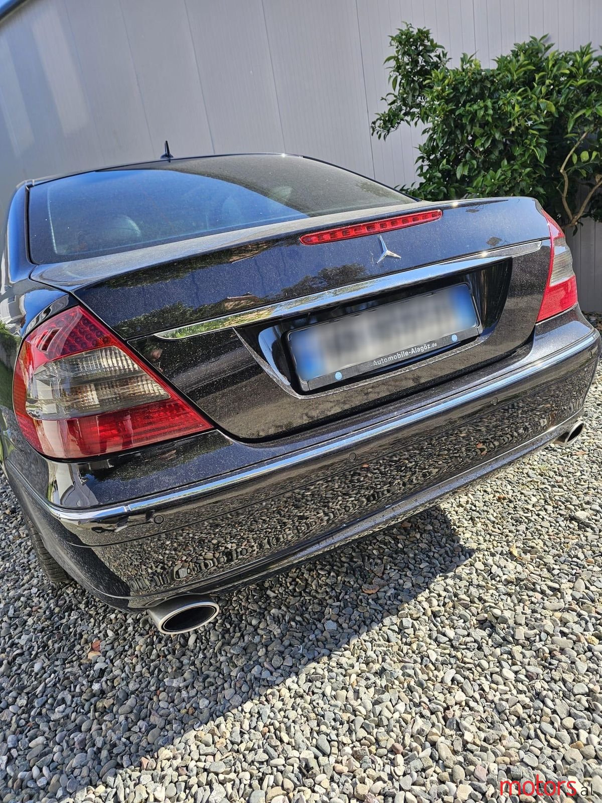 2009' Mercedes-Benz E 320 photo #1