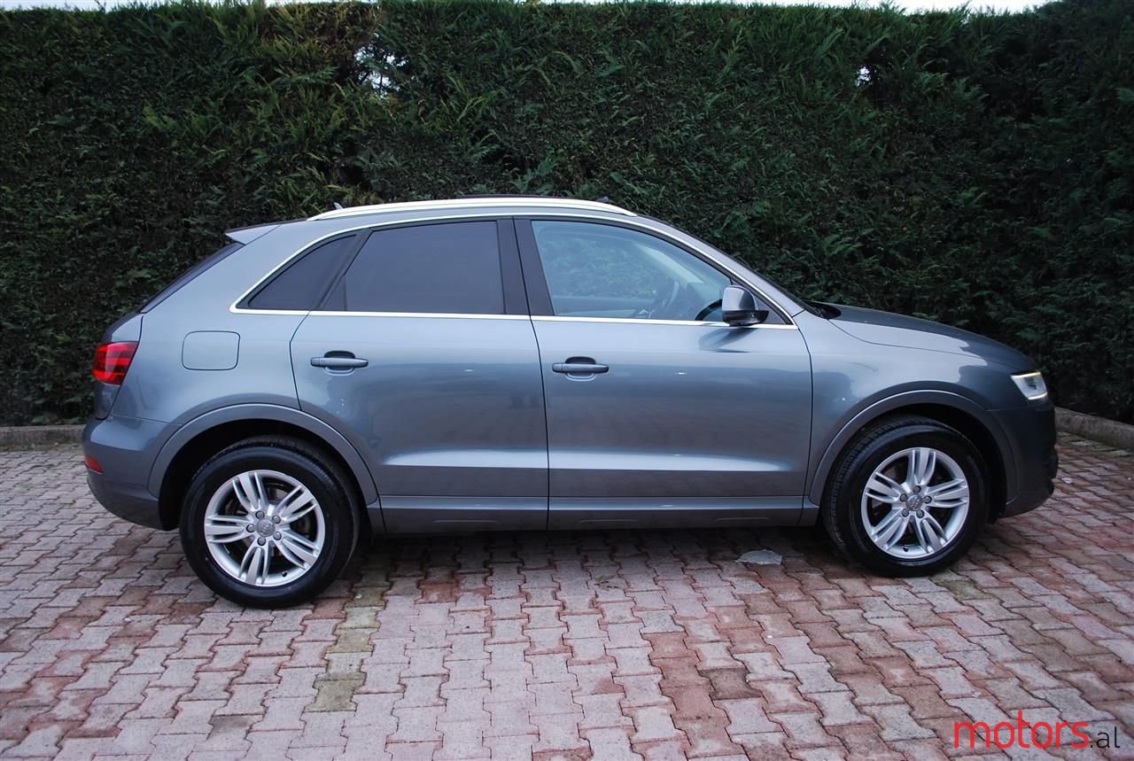 2013' Audi Q3 photo #2