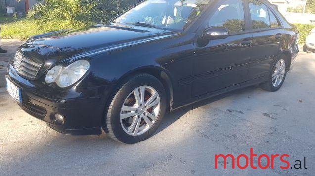 2006' Mercedes-Benz C-Class photo #1