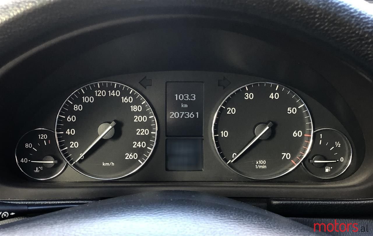 2005' Mercedes-Benz C 180 photo #5