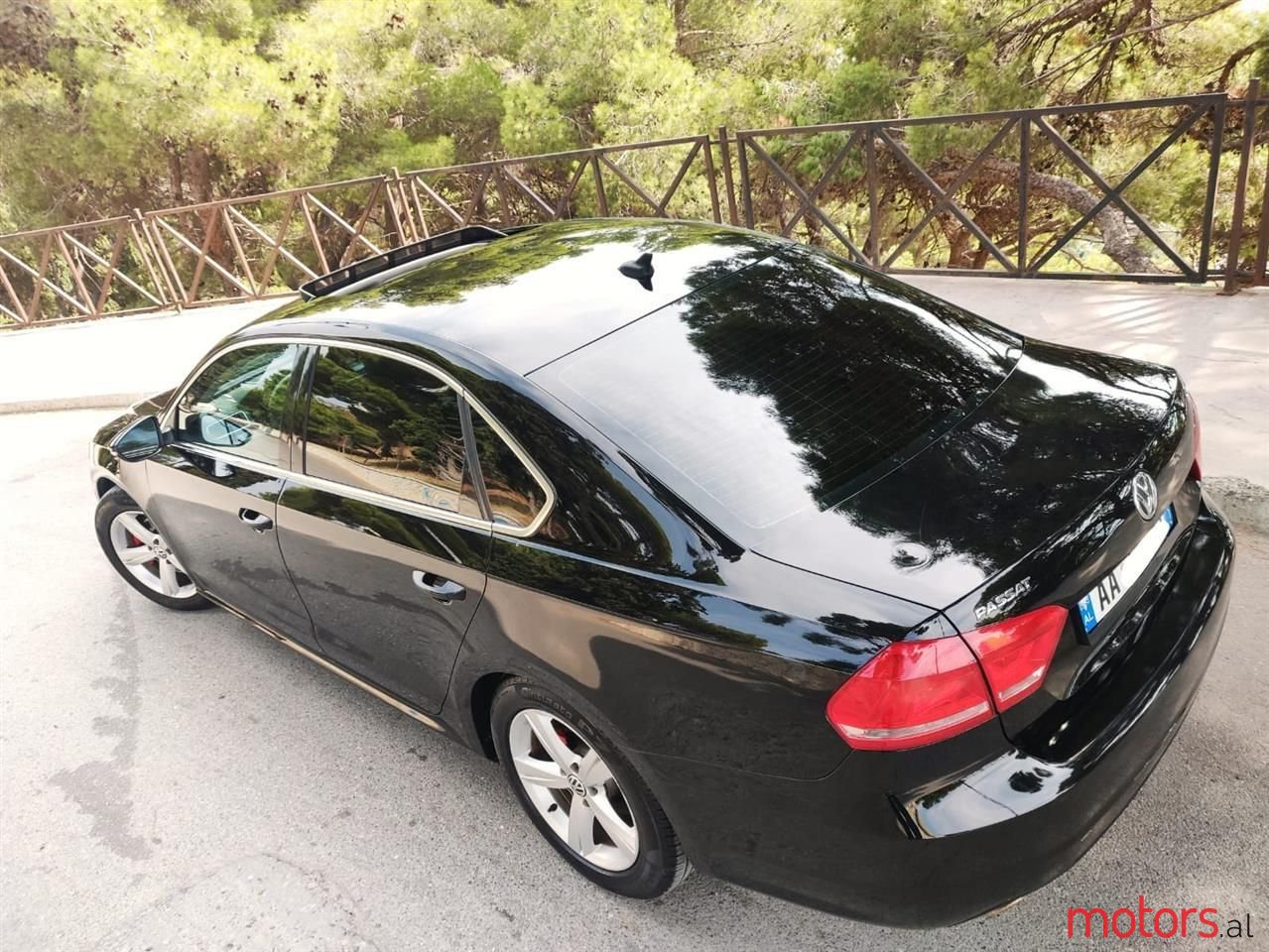 2012' Volkswagen Passat photo #1