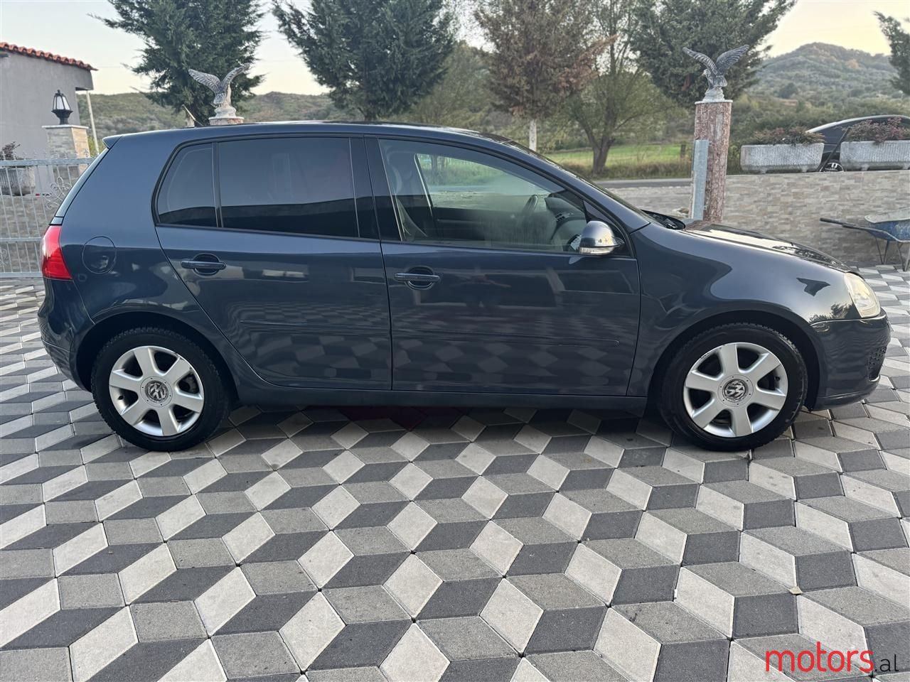 2007' Volkswagen Golf photo #2