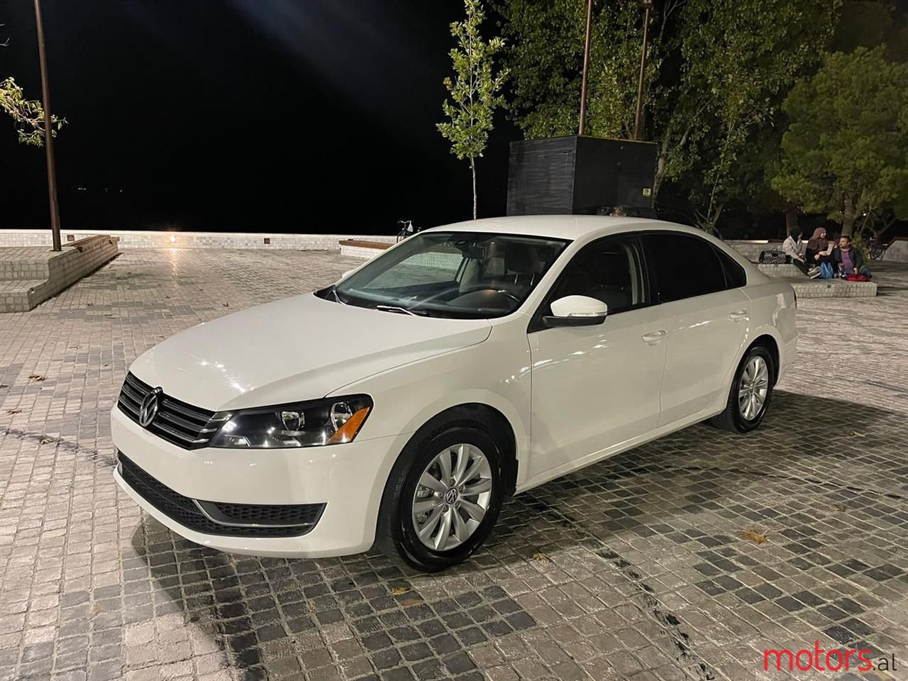 2013' Volkswagen Passat photo #4