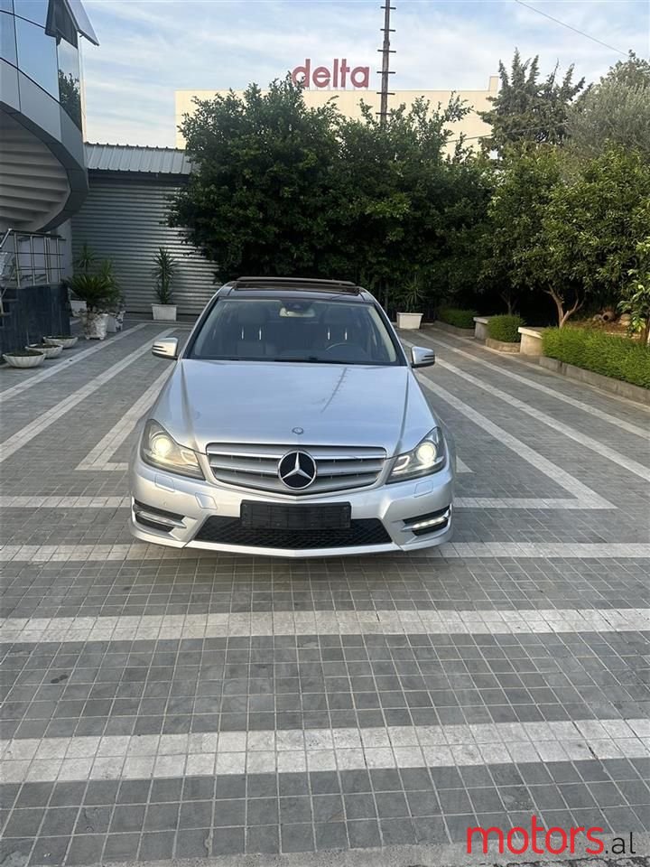 2013' Mercedes-Benz C 220 photo #1