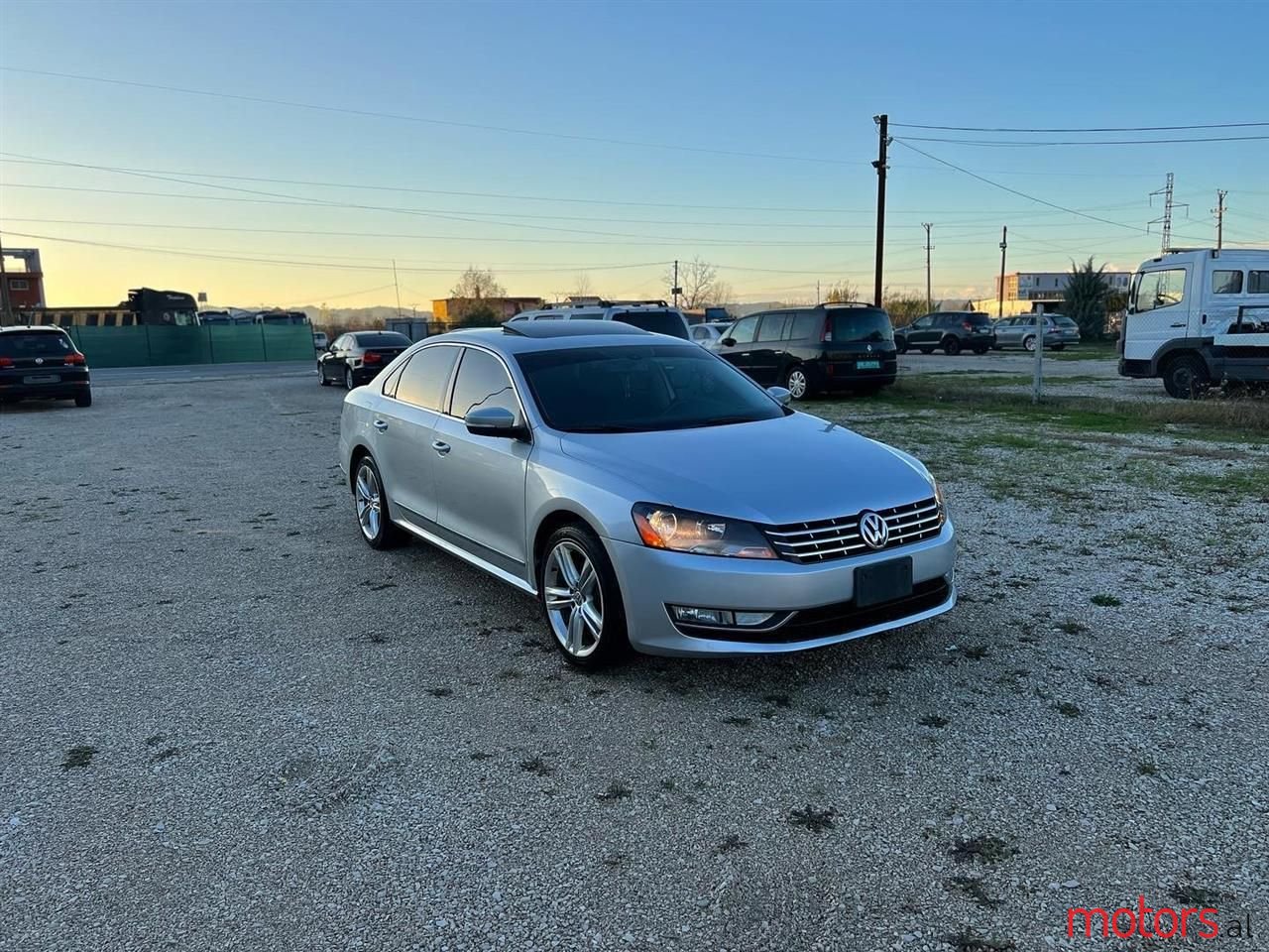2013' Volkswagen Passat photo #6