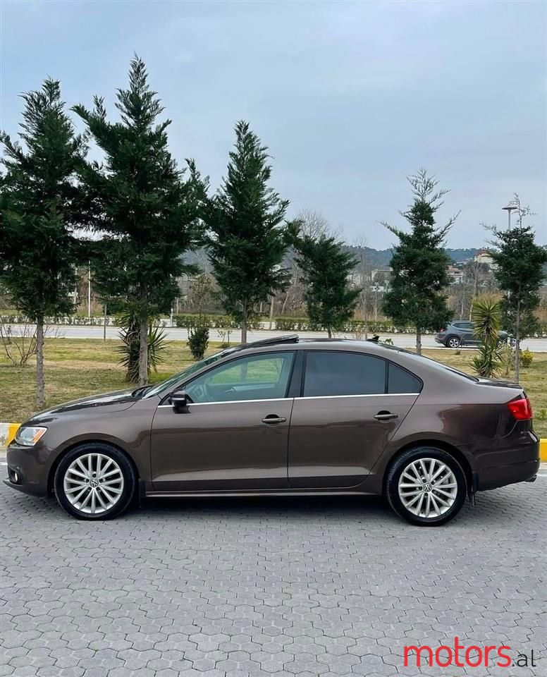 2014' Volkswagen Jetta photo #3